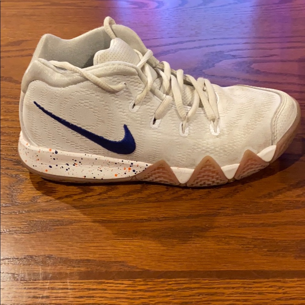 Nike Kyrie 4 (PS)